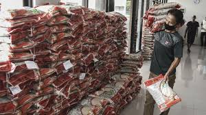 Lowongan krjaan yg bsa di bwa pulang area sukoharjo. Pemkot Solo Bakal Beri Bansos Covid 19 Buat Warga Luar Kota