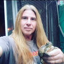 Muchos saben de mi pasion por la naturaleza. Aca les presento mis mascotas  que las crie desde que eran renacuajos ya mas de 15 años de amistad 🐸😊  #wrestlingfan #wrestler #w#wrestlingfans #wrestling #