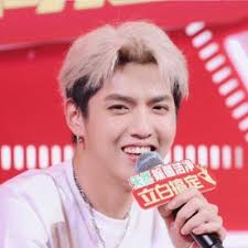 1280 x 720 jpeg 58 кб. Kris Wu S Smile On Twitter Kris Wu Kriswu Smiles Compilation Videos Are Always The Best Kriswueternallove Happykriswuday Https T Co Dijziogyop