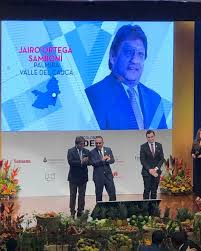 Jairo ortega, escobar's ally in congress, presented a check (eventually shown to have been falsified) to the chamber, supposedly drawn by known drug trafficker evaristo porras. Nuestro Alcalde Jairo Ortega Samboni Alcaldia De Palmira Facebook