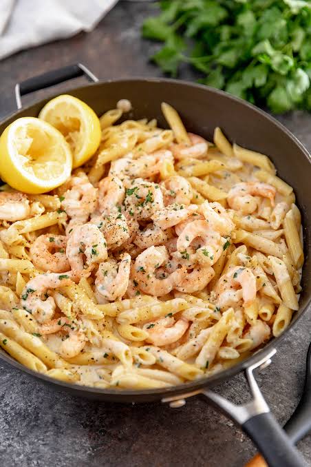 Penne Alfredo (Seafood)