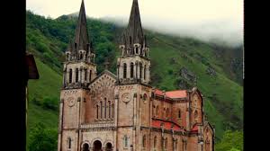 It is situated in the picos de europa mountains. Basilica De Santa Maria La Real De Covadonga Covadonga Destimap Destinations On Map