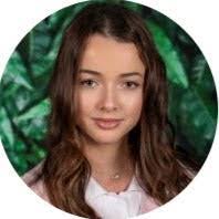 Savanna Ware's Instagram, Twitter & Facebook