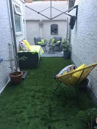 Bagshot road chobham surrey gu24 8db. Artificial Grass Widths Catering For All Garden Sizes
