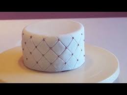 Cake Design Tutoriel Effet Matelasse Pate A Sucre Pate A Sucre Facile Pate A Sucre Deco Pate A Sucre