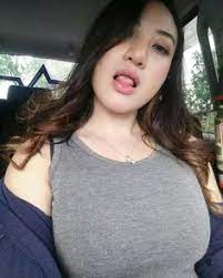 Khusus buat wanita yang punya payudara besar. Big Tits Payudara Besar Wanita Tua Sexi