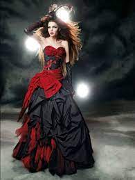 Gothic plus size wedding dresses are specially designed for the gothic brides with curves who are on the stouter side. Red And Black Gothic Wedding Dress Devilnight Co Uk