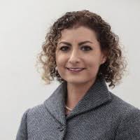 Sarah Stratton's Instagram, Twitter & Facebook