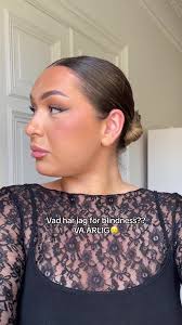 Discover the Makeup Artist's Journey of Overcoming Blindness