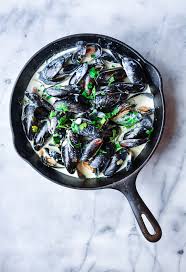 Easy Classic French Mussels Recipe Mussels Recipe French Mussels Recipe Seafood Recipes