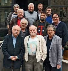 Benedek fia ikergyermekei, dani és flóra már 11 évesek és teddynek szólítják a. Farkashazy Tivadar Megtudtuk Hogy Miert Szunt Meg A Heti Hetes Az Rtl Klub Szerint Elfaradtak A Hirek Facebook