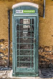 Telefonní budka hako je moderním, ale zejména efektivním řešením pro nerušené vyřízení telefonátů uprostřed rušné kanceláře. Telefonni Budka Zelena Ulice Vesnice Verejnost Retro Telefon Vinobrani Fikardou Kypr Pikist