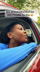 Would you risk dropping your phone in the street for a shot like this?? 👀