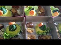 Paket Tumpeng Mini Box 2 Snack 17 000 Youtube In 2021 Cemilan