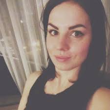 Faye Alexander (@FayeALXNDR)