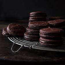 Technické cookies (uloženo také v local storage) pro správnou funkcionalitu portálu. Rezept Von Yotam Ottolenghi Helen Goh Schoko O Cookies Kochbucher Ihre Besten Rezepte