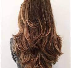 Stufenschnitt Lange Haare Haarschnitte Und Frisuren Trends 2018 Part 2 Haarschnitt Lange Haare Haarschnitt Lang Haarschnitt