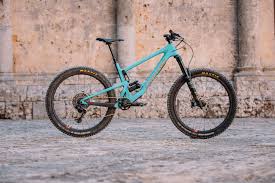 Santa cruz builds quality bikes that are built to last. Santa Cruz Bronson Cc Test Enduro Mountainbike Magazine
