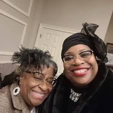 My Beautiful Niece @vinnirose29 is getting married and had a wonderful  formal tea party for her bridal shower. Everything was absolutely beautiful  😍