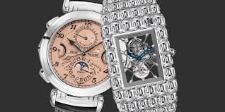 Insgesamt 260 karat diamanten im smaragdschliff sowie weitere hochpreisige edelsteine sind in der uhr verarbeitet. Die Teuersten Uhren Der Welt