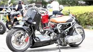 96 Scootin Ideas Scooter Motor Scooters Bike