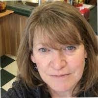 Lenore Fay's Instagram, Twitter & Facebook