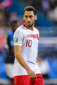 Transfer ücreti, bonus ödemeleriyle 25 milyon € 'ya yükseltilebilir. World S Best Hakan Calhanoglu Turkey Stock Pictures Photos And Images Getty Images Hakan Calhanoglu Photo Stock Pictures