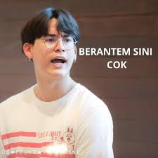 Bayar driver pake daun pisang! Pin Oleh Pisang Goroho Di 0 Thai Reaction Memes Meme Lucu Meme Lucu
