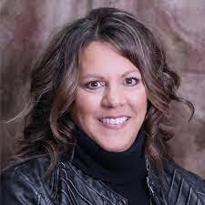 Cindy Arneson's Instagram, Twitter & Facebook