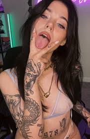 Non Salem Witch Nude - 1 Pictures: Rating 7.7010