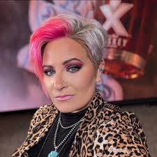 Chelsea Sutton (@chelseasuttonofficial) • Facebook