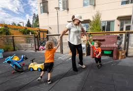 Rise in homeless students alarms education leaders, advocates