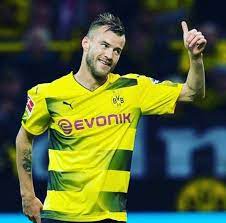 Borussia dortmund has announced that andriy yarmolenko has left the club, less than one year after joining the black and yellows. Andriy Yarmolenko On Twitter Friends The Life Of The Footballer Threw Me Another Challenge Which I Decided To Accept I Was Very Pleased To Play For Borussia Dortmund I Express My Gratitude