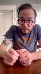 Dave Chisholm's Instagram, Twitter & Facebook