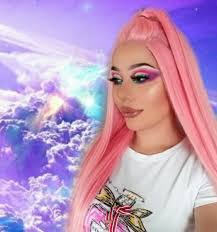 Mayra Samano's Instagram, Twitter & Facebook