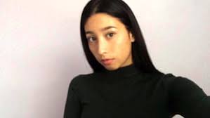 Ragazza canadese precipitata in cortile in via Groppello