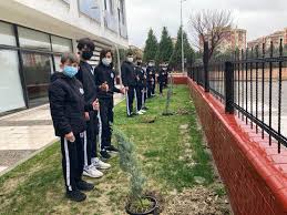 Flashscore.com.tr manisa fk sayfası canlı skorlar, maç sonuçları, puan durumu ve maç bilgilerini (gol atan oyuncular, kırmızı kartlar,.) sunar. Manisa Fk Akademi Fidan Dikti Manisa Futbol Kulubu