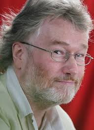Iain Banks dies of cancer at 59, just weeks after marrying his girlfriend  when he realised he was terminally ill