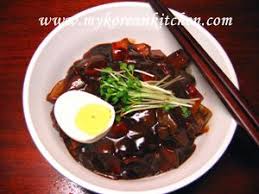 Korean Black Bean Sauce Noodles Jajangmyeon Recipe Black Bean Sauce Food Noodles