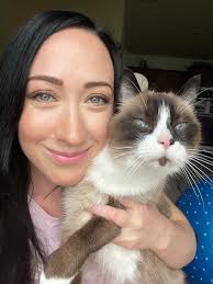 Cat with end stage kidney disease still acting normal?