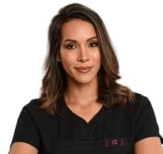 Dra. Laura Marcela Navarro Arias: especialista en Cirugía Oral y  Maxilofacial en Cali