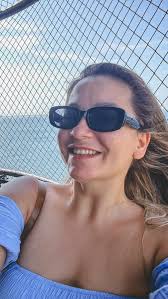 Há 11 anos estávamos vivendo a emoção da sua formatura em Enfermagem, e  agora estamos aqui, celebrando sua tão sonhada Medicina✨👩🏻‍⚕️ Nany, eu  nem sei explicar o orgulho que sinto de te