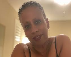 Ayesha Burns's Instagram, Twitter & Facebook