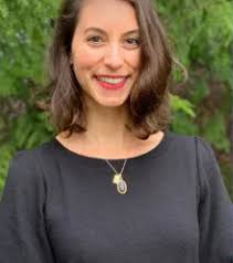 Angela Essa's Instagram, Twitter & Facebook