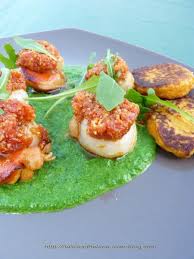 Noix De Saint Jacques Gratinees Au Chorizo Creme De Roquette Blinis De Patates Douces Les Delices D Helene Noix De Saint Jacques Alimentation Recettes De Cuisine