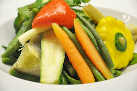 Les Bons Legumes Frais Vapeur Un Trait D Huile D Olive Un Plat Leger Et Equilibre Carte Http Restaurant Lemurat Com Plat Leger Plat Legumes Frais