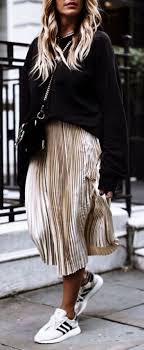 Edgy Layering Ned Mischen Gedampfter Farben Mit Edgy Hues Layering M Outfit Kleidung Und Outfits 60er
