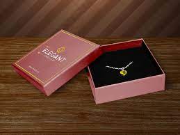Download Free Jewelry Box Packaging Mockup Psd Designbolts