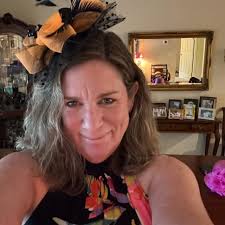 Liz Crowe (@lizcroweauthor) • Instagram photos and videos