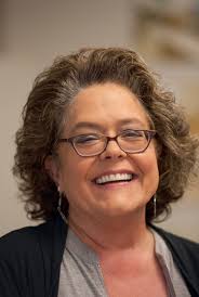 Lori Reuter's Instagram, Twitter & Facebook